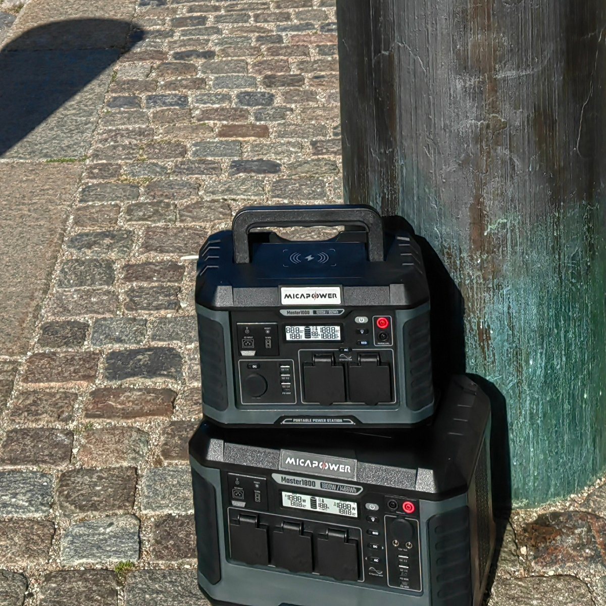 Mica 1000W Portable Power Station Solar Solar Camping Rechargeable Power Station Lithium Battery Bank