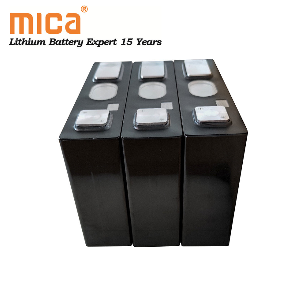 Deep Cycles 3.7V 135ah Electric Golf Cart Forklift 3.7V Lithium Ion Ncm Battery 12V 48V Solar Energy Storage Battery