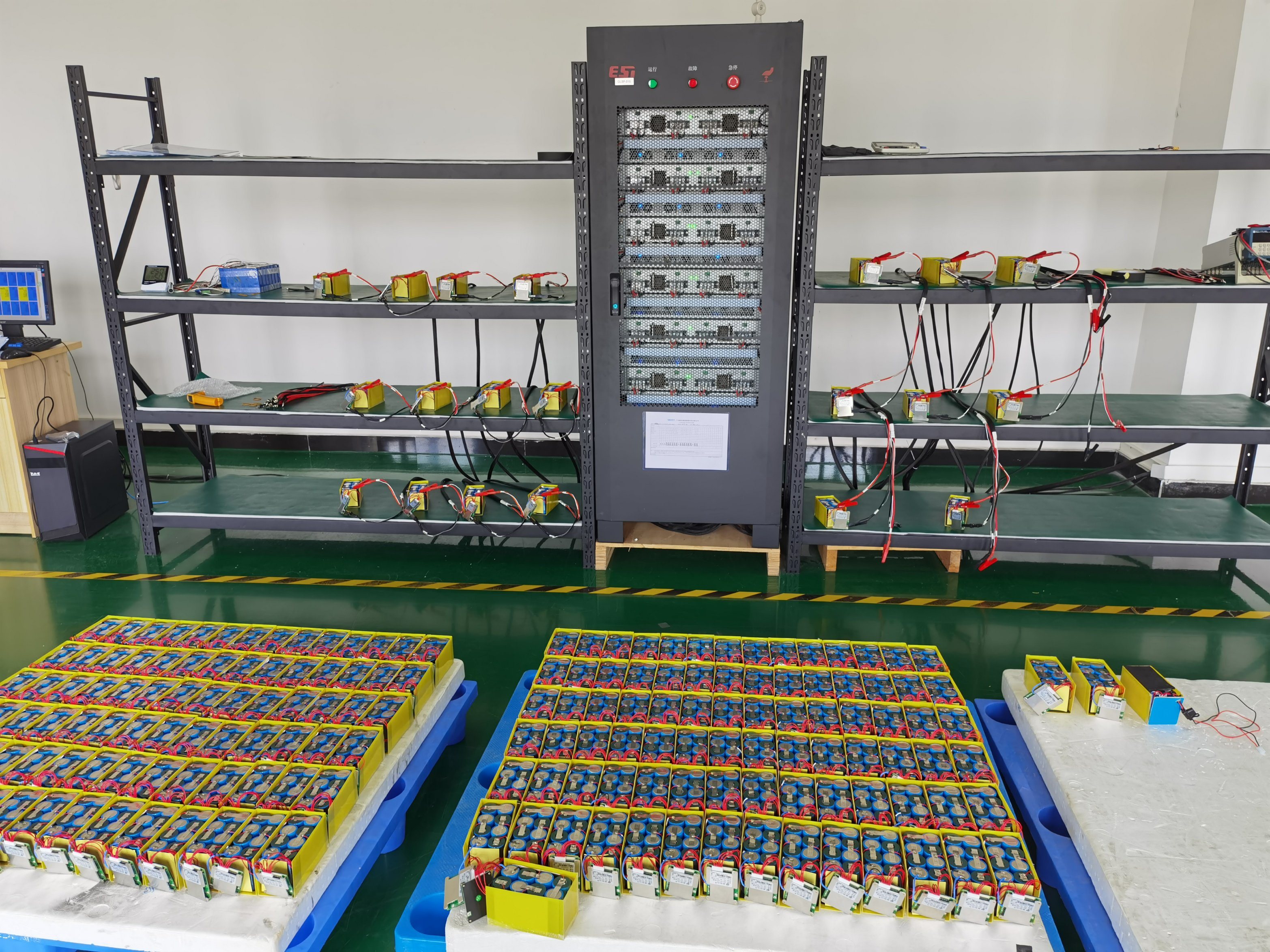 Factory OEM 12.8V 100ah 1280wh 11kg Lithium Iron Phosphate Battery for Truck Solar Energy with BMS /CE /Un38.3/ IEC62133 /MSDS Batterie De Voiture