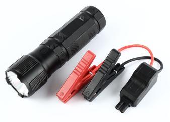 Factory Supply Customized Logo OEM High Quality Multi-Function Jump Starter with 18650 Battery LED Flash Lighting Waterproof Sos Flash Vehicle Emergency