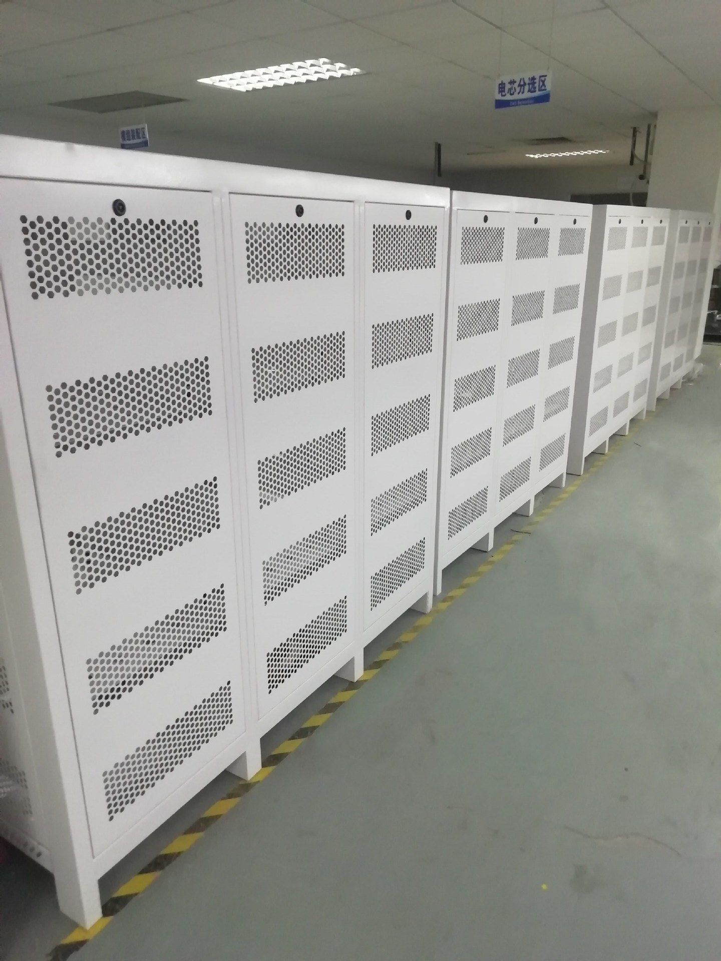 Mica Lithium Ion Batteries Pack 120kwh 400V 300ah Ess Battery Pack Energy Storage Standby Battery System