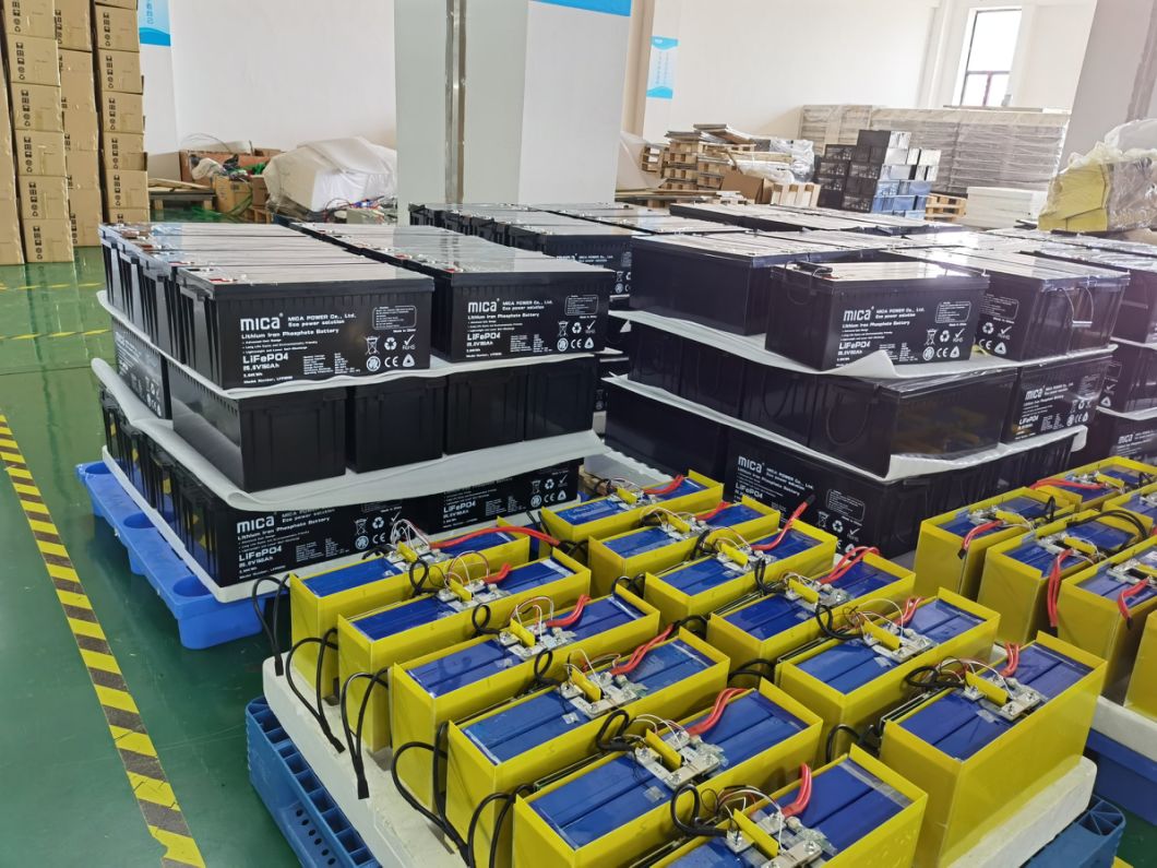 Deep Cycle 12V 100ah LiFePO4 Battery Lithium Ion Battery Bluetooth with LCD Dual USB Power Station with BMS for Camper Caravan Boat