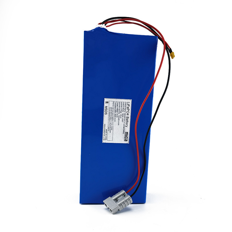 Factory/Manufacturer Lithium Battery Pack 18650 4s2p 14.8V 4400mAh with BMS for LED Light