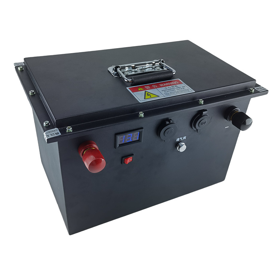 High Quality 12V 200ah Solar Battery Lithium Ion LiFePO4 Battery Dual USB LCD Display for Solar Energy System Golf Cart